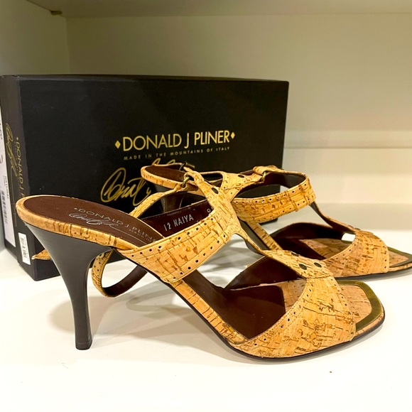 Brand New Donald J Pliner Natural Cork Shoes - Picture 1 of 5
